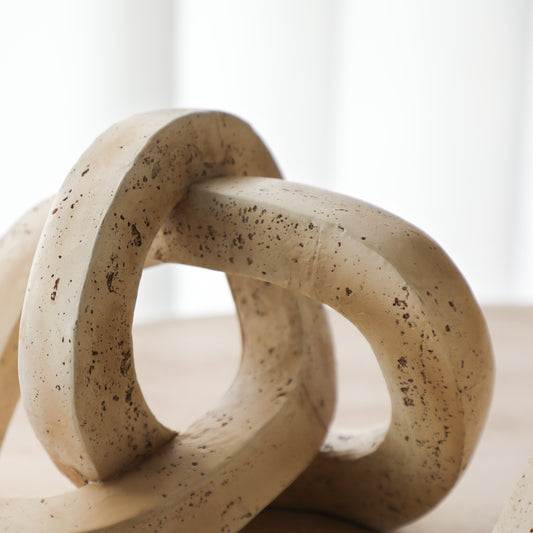 Interlocking resin decor